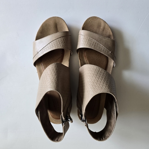 Cobb Hill by Rockport Hollywood 2 Piece Cuff Open Toe Wedge Sandals Khaki Sz 10 - Picture 5 of 12